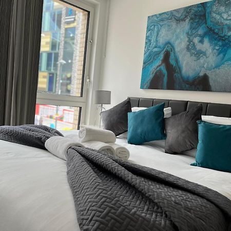 Spacious, Bright & Modern 1 & 2 Bed Apartments At Sligo House - Central Watford Watford  Esterno foto