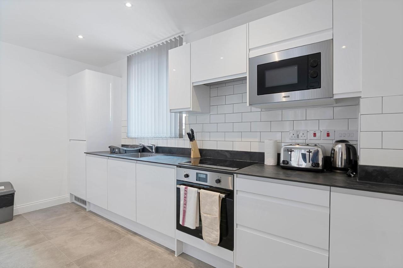 Spacious, Bright & Modern 1 & 2 Bed Apartments At Sligo House - Central Watford Watford  Esterno foto