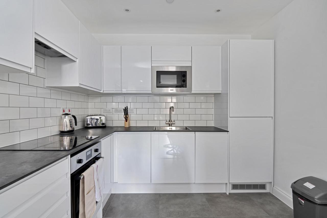 Spacious, Bright & Modern 1 & 2 Bed Apartments At Sligo House - Central Watford Watford  Esterno foto