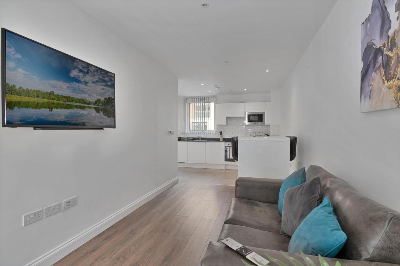 Spacious, Bright & Modern 1 & 2 Bed Apartments At Sligo House - Central Watford Watford  Esterno foto