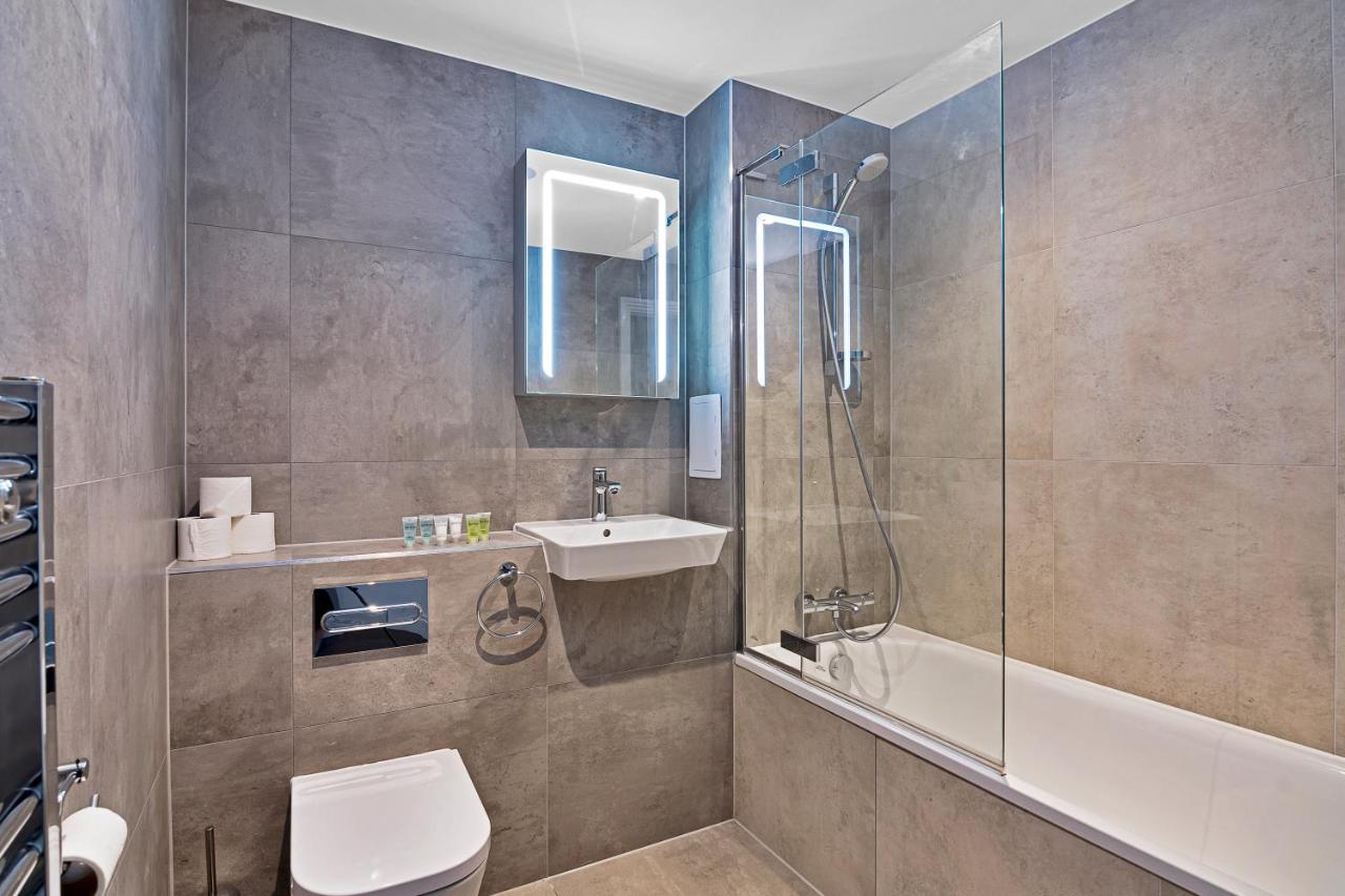Spacious, Bright & Modern 1 & 2 Bed Apartments At Sligo House - Central Watford Watford  Esterno foto