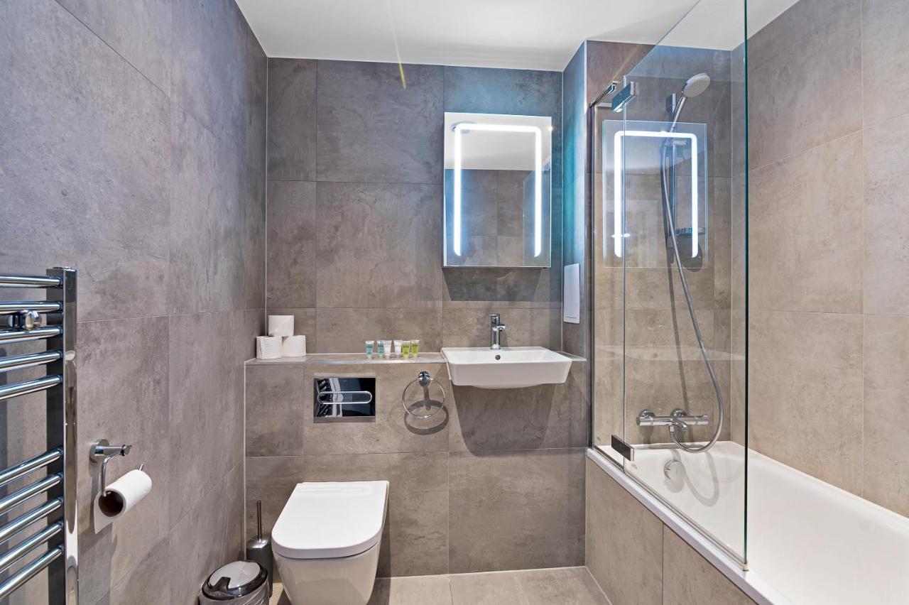Spacious, Bright & Modern 1 & 2 Bed Apartments At Sligo House - Central Watford Watford  Esterno foto